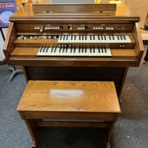 Hammond 810 Model Organ